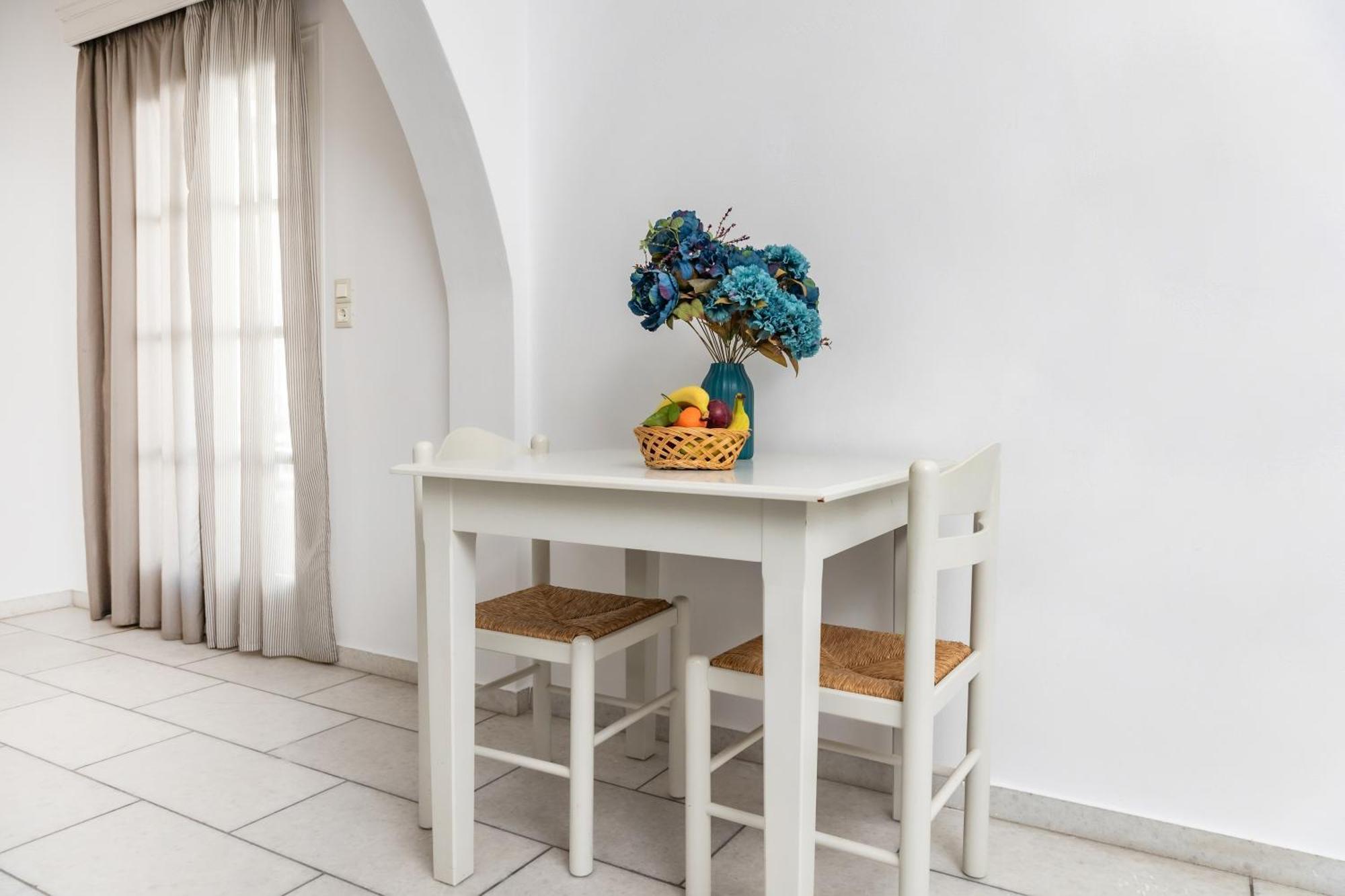 Depis Studios & Apartments Naxos City Экстерьер фото
