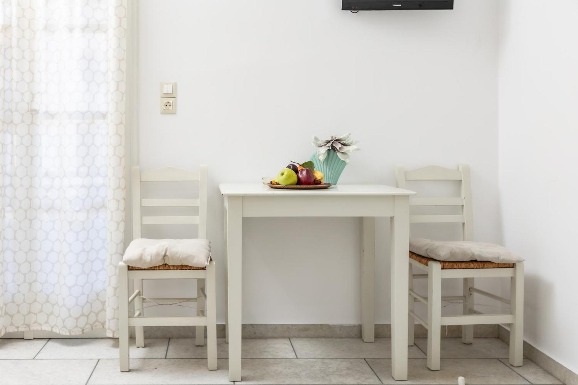 Depis Studios & Apartments Naxos City Экстерьер фото