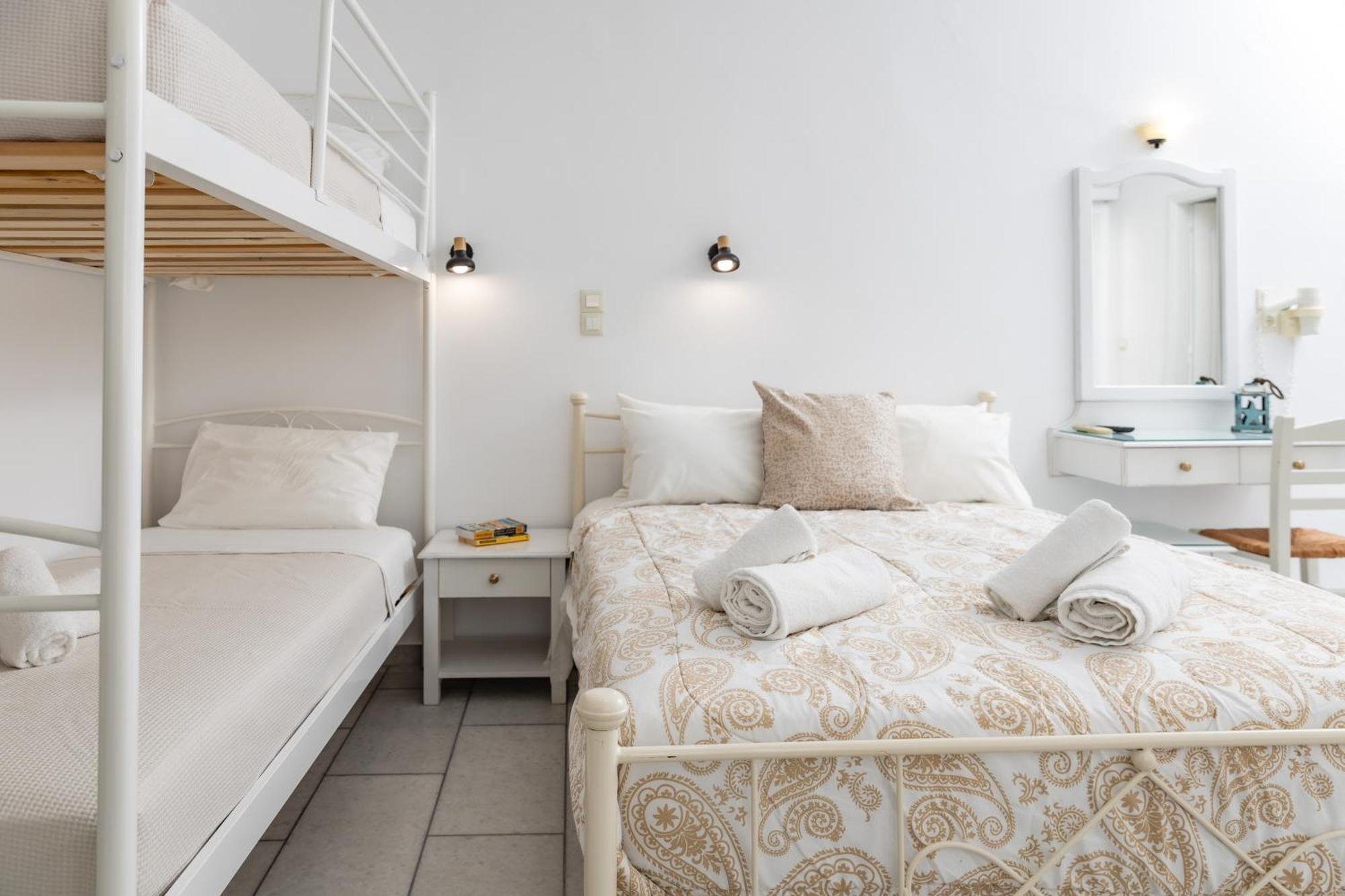 Depis Studios & Apartments Naxos City Экстерьер фото